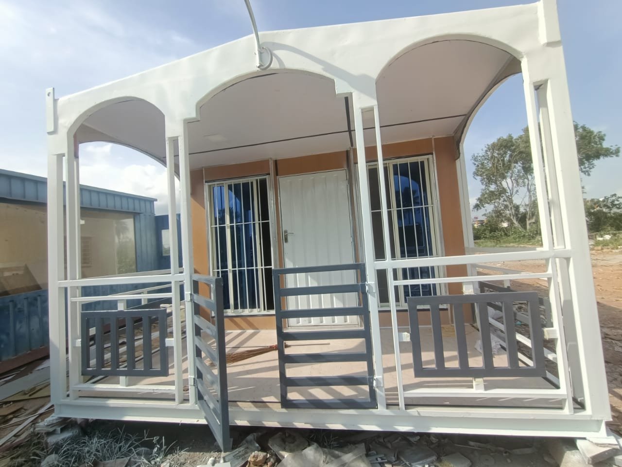 Meco Portable Container