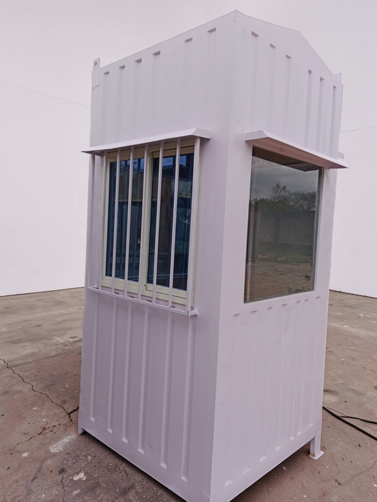 Meco Portable Container