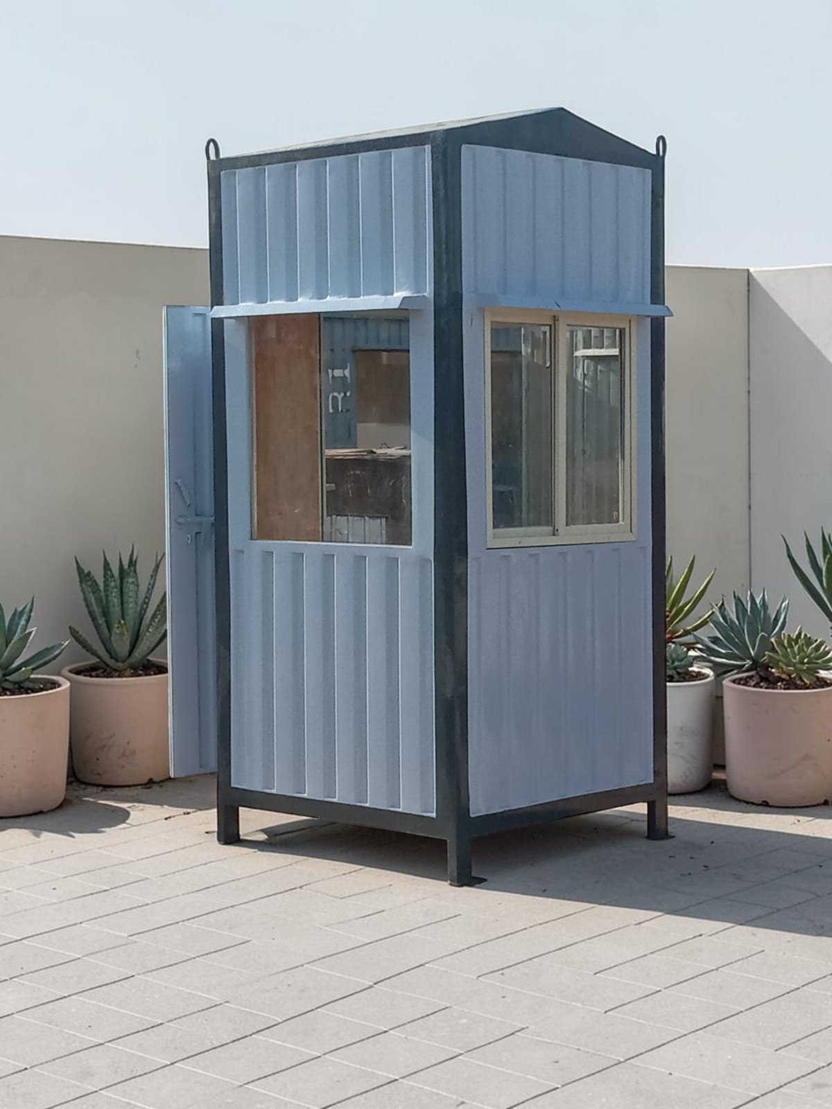 Meco Portable Container
