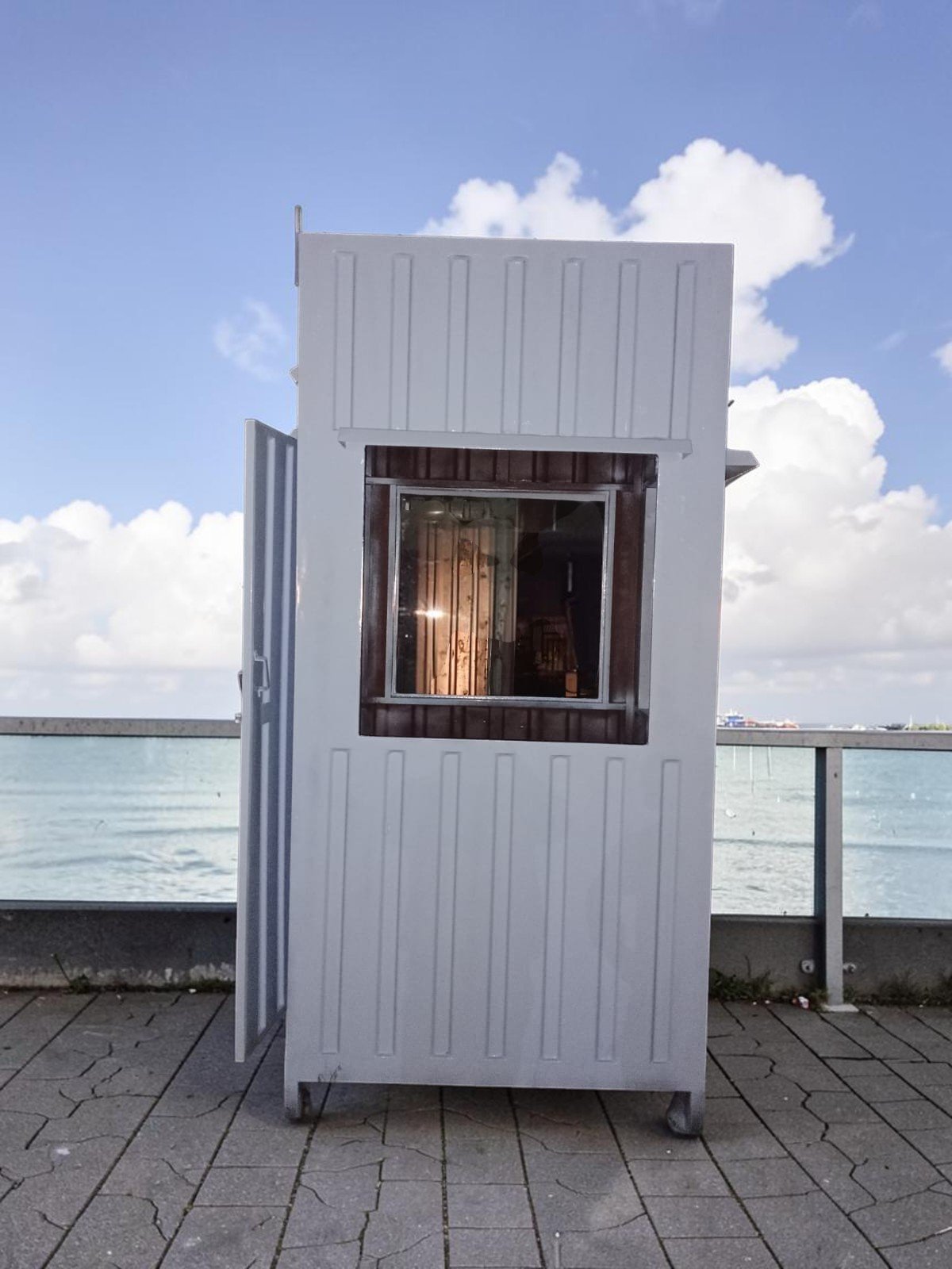 Meco Portable Container